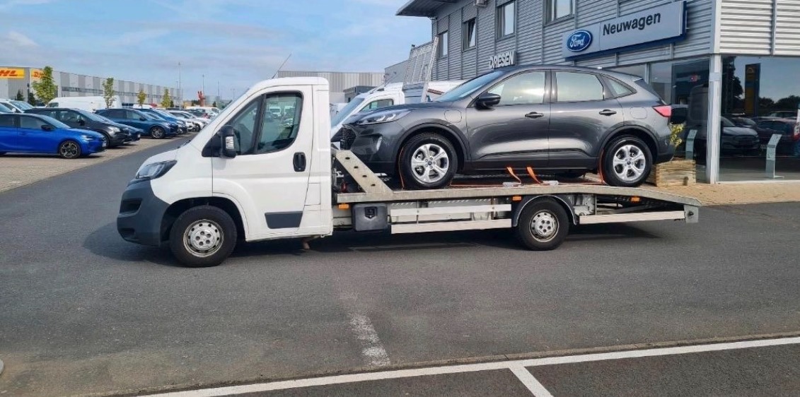 Vehicle transport service